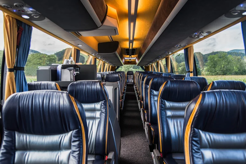 Volvo 9900 / Bild 1